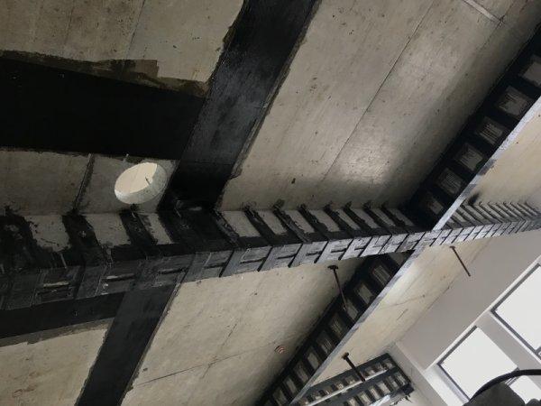 梁粘鋼施工照片